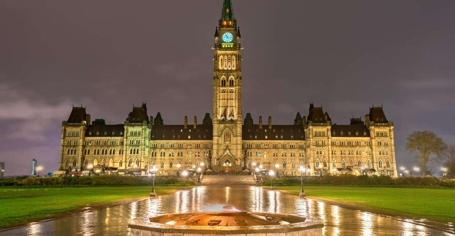 Ottawa: Small Group Night Tour With River Cruise - Who this tour fits best (and who might want to skip it)