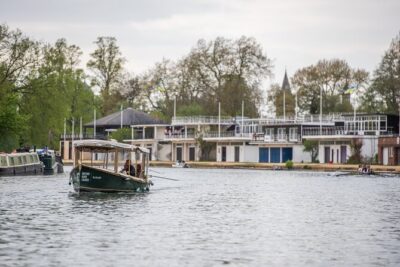 Oxford Sightseeing River Cruise Along The University Regatta Course - Christ Church Meadows and College: the Oxford you recognize, but from a new angle