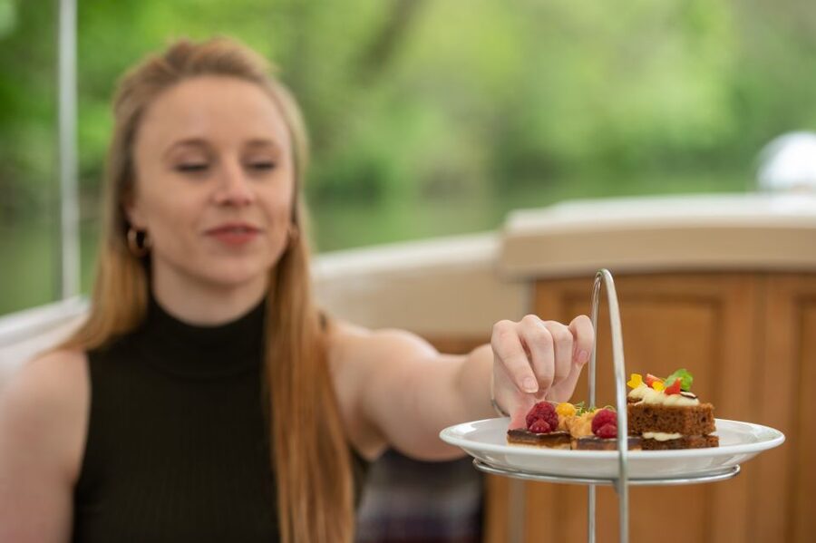 Oxford: Sightseeing River Cruise with Afternoon Tea - Price and value: is $78 worth it?
