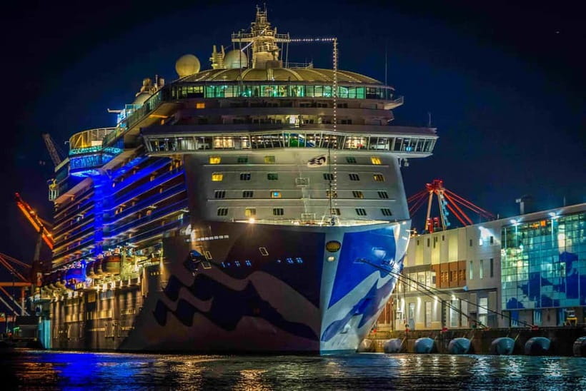 Panaji: Mandovi River Cruise with Dinner and Hotel Transfer - On the Mandovi River: Sunset Views, Twinkling Lights, and Entertainment