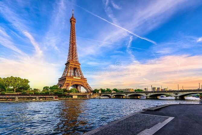 Paris 10-Hour Guided Louvre, Eiffel Tower & Seine River Cruise - Le Marais and the Latin Quarter: short walks, big Paris texture
