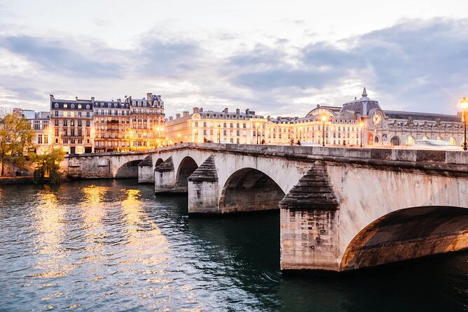 Paris 10-Hour Guided Louvre, Eiffel Tower & Seine River Cruise - Louvre Museum in 90 minutes: choosing the right pace