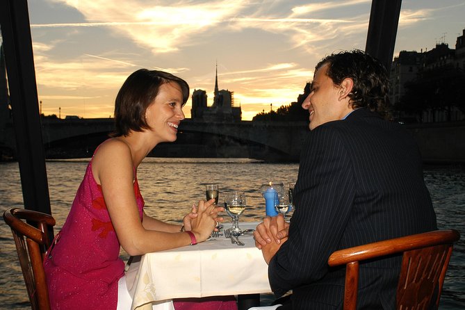 Paris 3-Course Gourmet Dinner and Sightseeing Seine River Cruise - Boarding at Promenade Édouard Glissant and the Boat Vibe