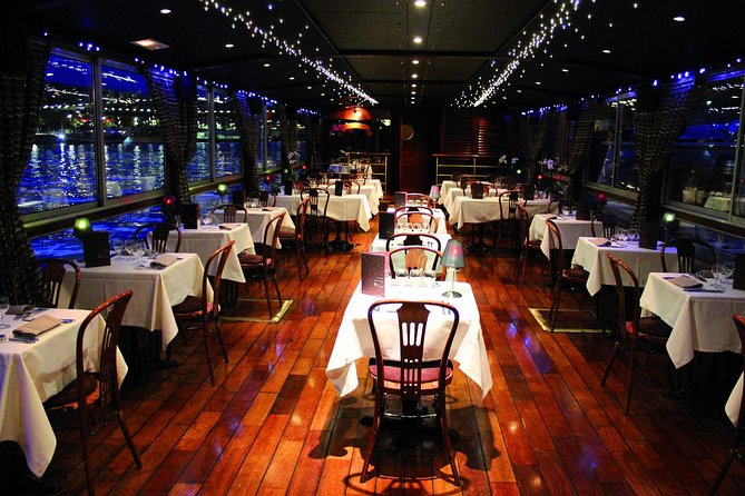 Paris 3-Course Gourmet Dinner and Sightseeing Seine River Cruise - The onboard vibe: singer, pacing, and comfort
