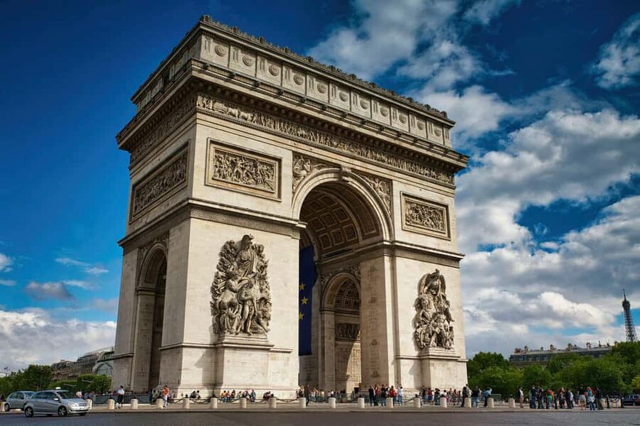 Paris: Arc de Triomphe Entry & 24-Hour Seine River Cruise - Tips that make the day smoother (and less annoying)