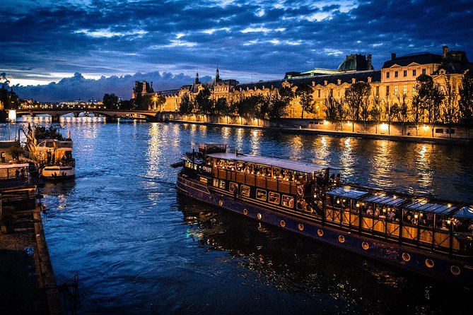 Paris By Night with Seine River Cruise and Roundtrip Luxury Transportation - Paris by Night: What You Really Get in Three Hours