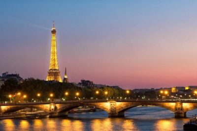 Paris By Night with Seine River Cruise and Roundtrip Luxury Transportation - Eiffel Tower Stop: The Best Way to See It Without Losing Your Evening