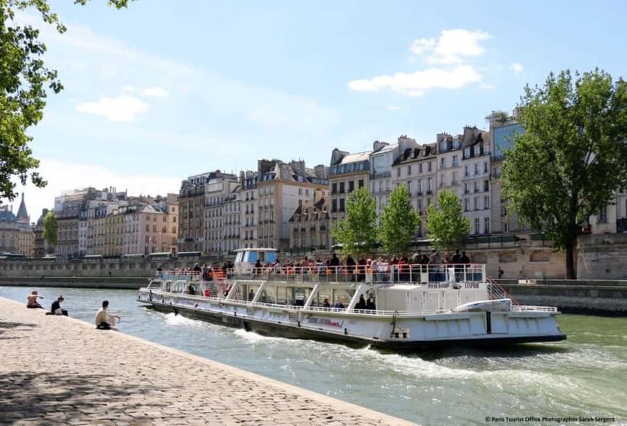 Paris: Eiffel Tower 2nd Floor Access with Seine River Cruise - Who this Eiffel Tower + Seine combo fits best