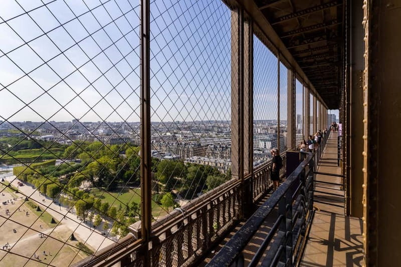 Paris: Eiffel Tower Guided Tour and Seine River Cruise - Should You Book This Eiffel Tower and Seine River Cruise?
