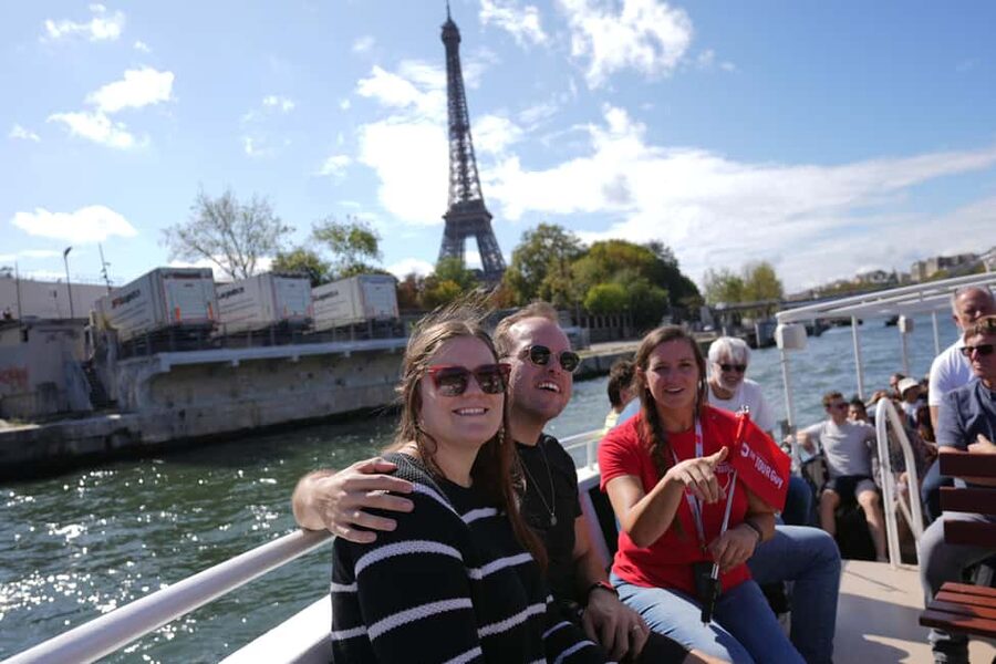 Paris: Eiffel Tower Tour & River Cruise with Summit Option - The 1-hour Seine cruise: champagne, city views, and an easy rhythm