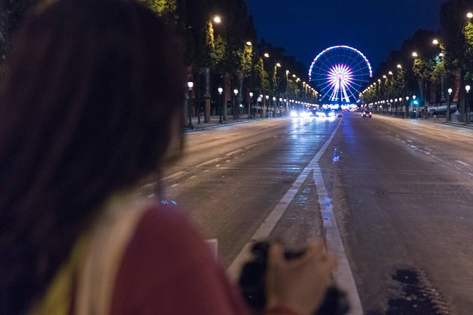 Paris Evening Bike Tour with 1-hour Seine River Cruise - 1-hour Seine River cruise: your best views come from the water