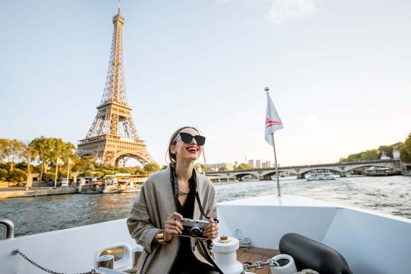 Paris: Fast-Access Seine River Cruise from Eiffel Tower - Route Breakdown: The Seine Loop That Packs the Big Names