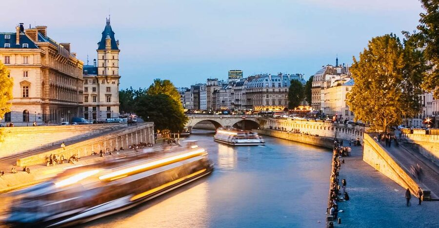 Paris: Illuminated Evening River Cruise & Waffle Tasting - Key points before you go