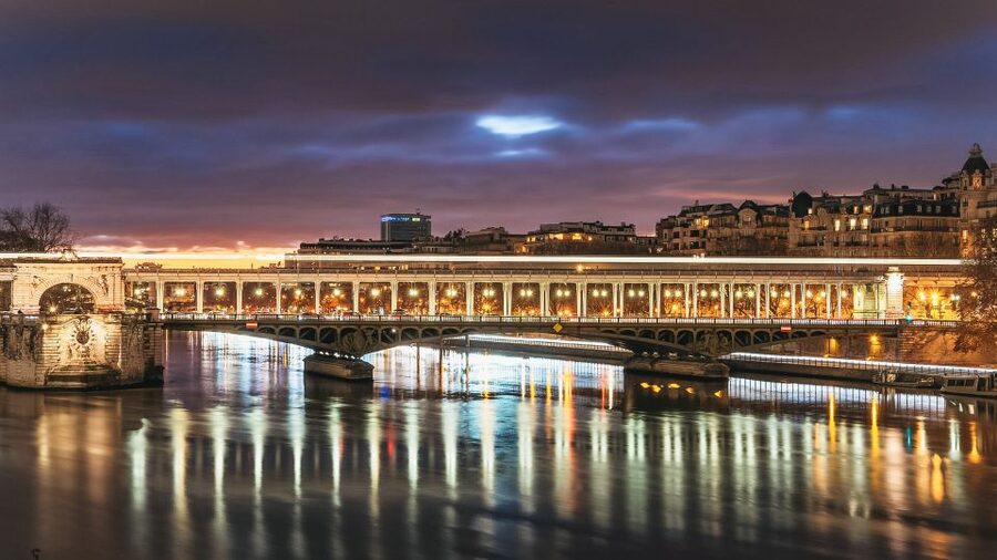 Paris: Illuminated Evening River Cruise & Waffle Tasting - Timing and crowds: when you should book and when to show up early