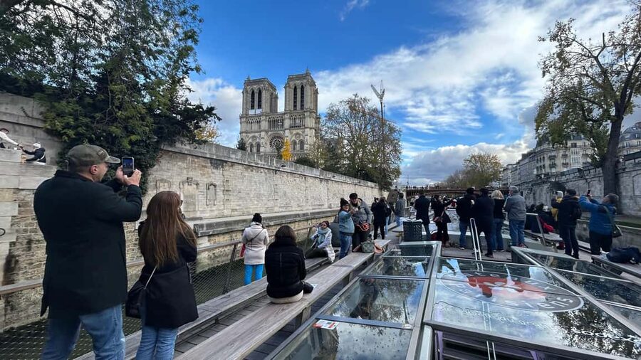 Paris: Illuminations River Cruise with Audio Commentary - Quick Hits You Should Know Before Boarding