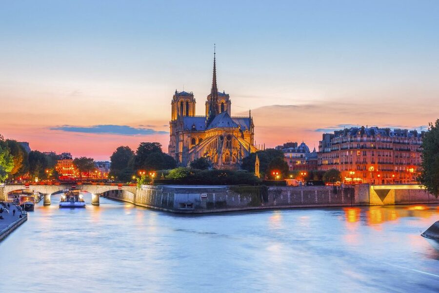 Paris: Illuminations River Cruise with Audio Commentary - The Cruise Route: What You’ll See From Water to Lights