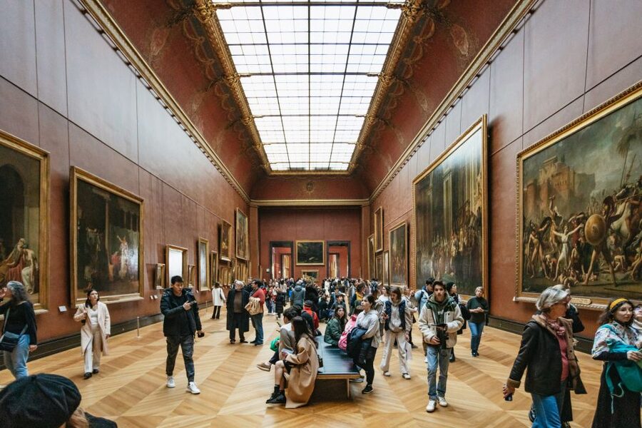 Paris: Louvre Museum Entry Ticket With Host and River Cruise - Price and value: is $100 a fair deal?