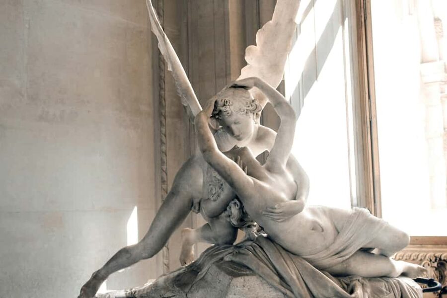 Paris: Louvre Museum & River Cruise Priority Access Tickets - Inside the Louvre: the big-name works you’ll want to plan around