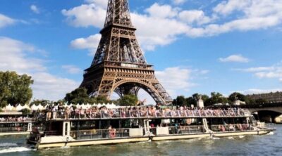 Paris: Montmartre Private Guided Tour & River Cruise Option - Sacré-Cœur and the hill views that make Montmartre famous