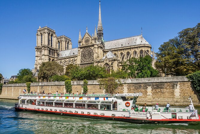 Paris - One Hour Seine River Cruise with Recorded Commentary - Why a one-hour Seine cruise fits real Paris schedules