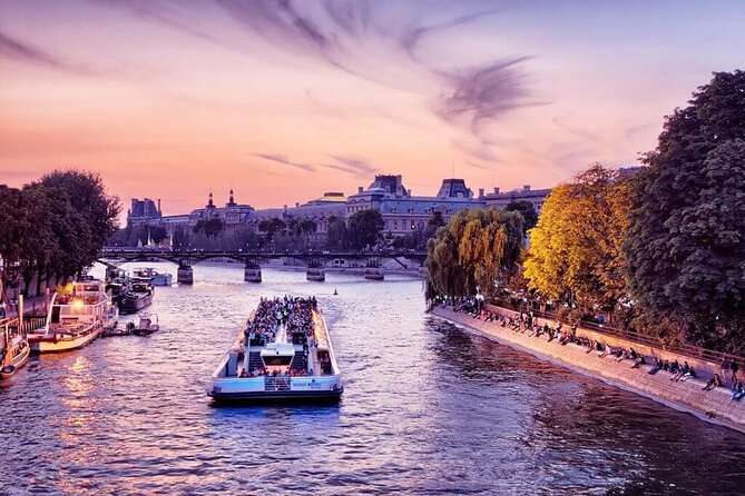Paris - One Hour Seine River Cruise with Recorded Commentary - Seating, crowds, and lines: the part you can control