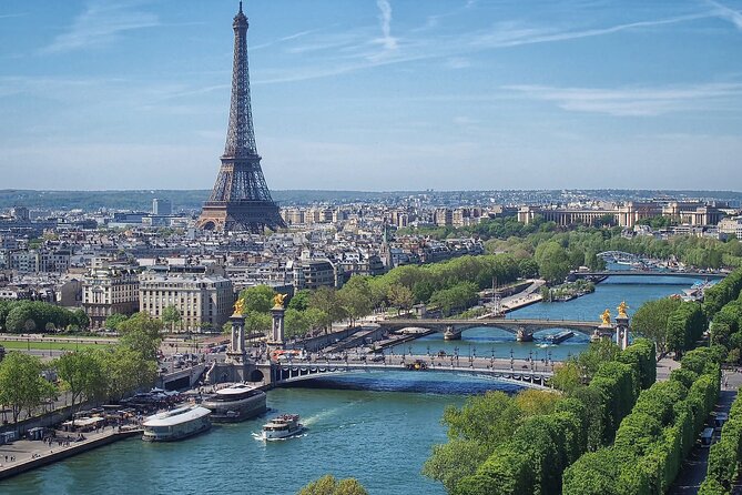Paris - One Hour Seine River Cruise with Recorded Commentary - Value check: is $25.19 a smart buy?