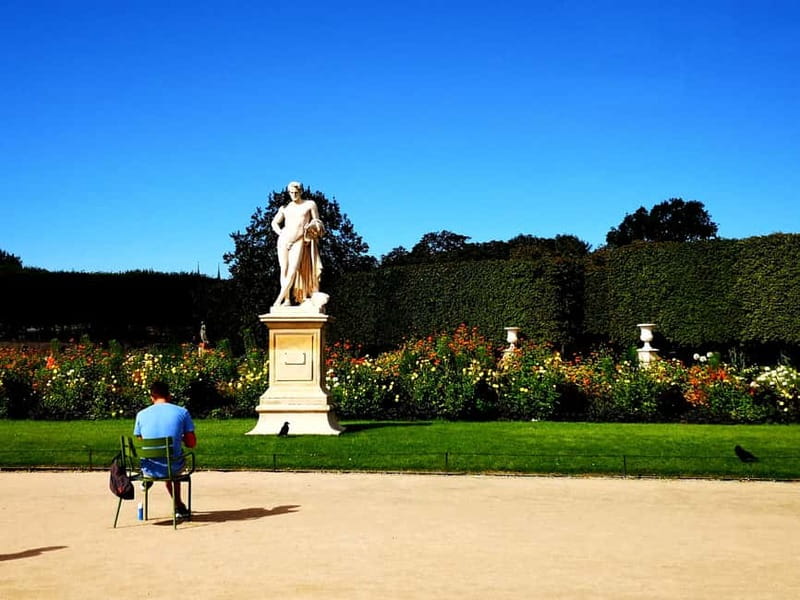 Paris: private city tour with seine river cruise - Guide quality: why the right storyteller matters with kids