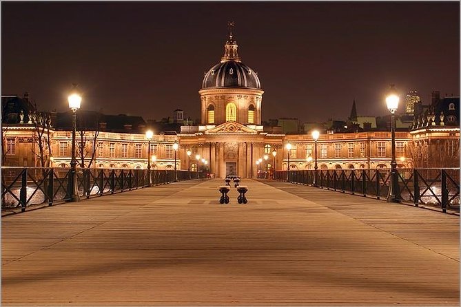 Paris Private Night Tour with River Cruise and Champagne Option - The Distant Tower Sparkle: Why This Stop Feels Like Magic