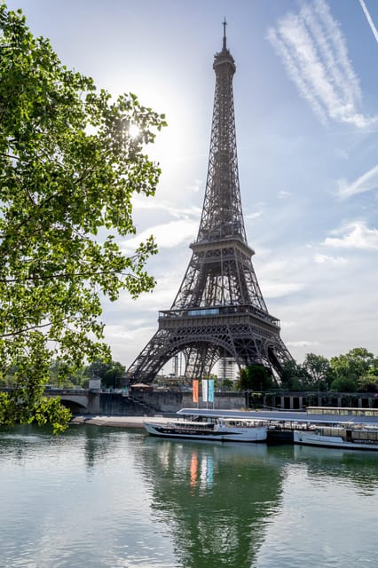 Paris: Seine River Cruise with Champagne from Eiffel Tower - Photo Tips That Actually Help