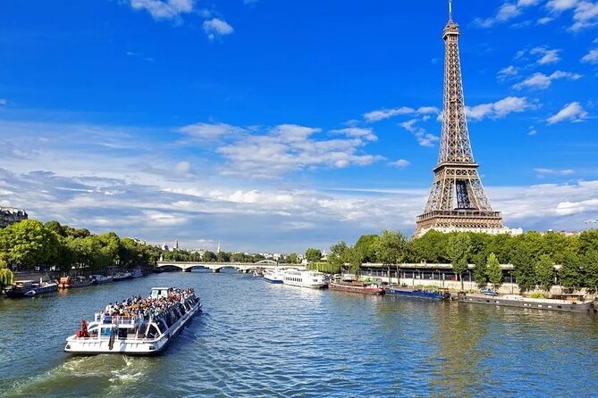 Paris Seine River Sightseeing Cruise with options - Audio Commentary: Why It Changes the Whole Experience