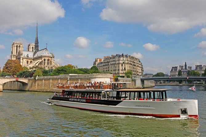 Paris Sightseeing Tour with Seine River Cruise from Disneyland® - Coach to Paris, without the stress tax