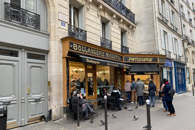 Paris TV Character Walking Tour with Optional Seine River Cruise - Stop 1: Latin Quarter and Emily’s Daily-Life Settings