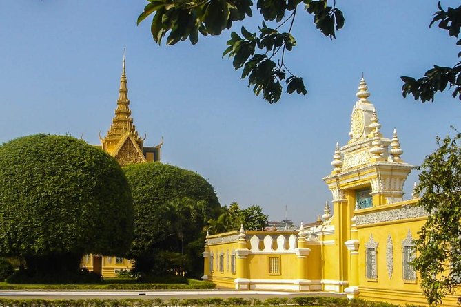 Phnom Penh Tours and Mekong River cruise - Mekong River cruise: gentle pacing and where dinner fits
