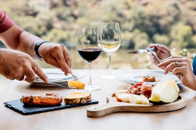 Pinhão: Douro River Cruise with Lunch Included - Key points to know before you go