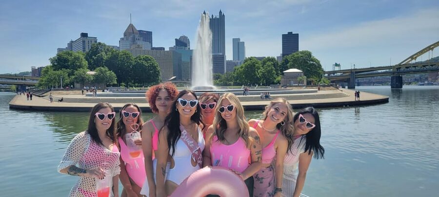 Pittsburgh: Private Yacht River Cruise with Captain and BYOB - Price and value: what $389 for up to six really buys you