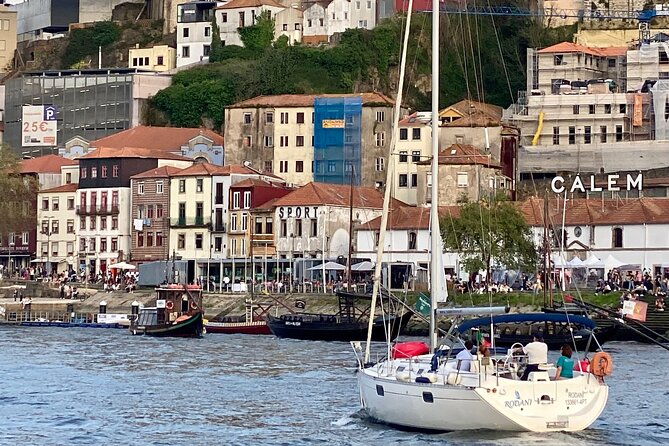 Port : Douro River Cruise (2 h) – Wine & Scenic Views - Villa Nova de Gaia Waterfront and the Port Cellars