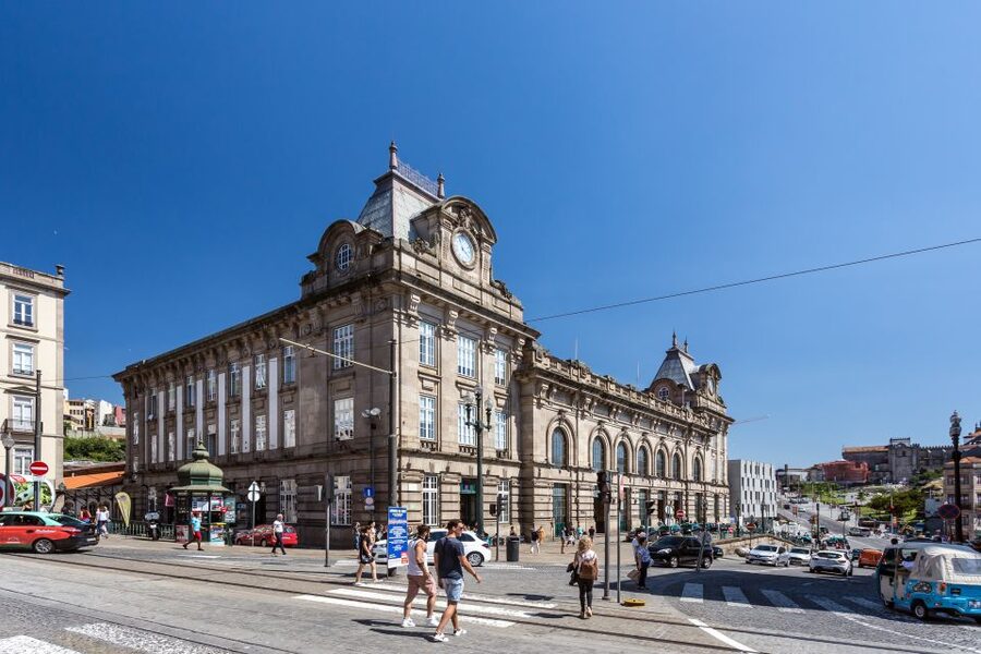 Porto: City Train Tour, River Cruise & Wine Cellar - Who this tour is best for (and who should skip it)