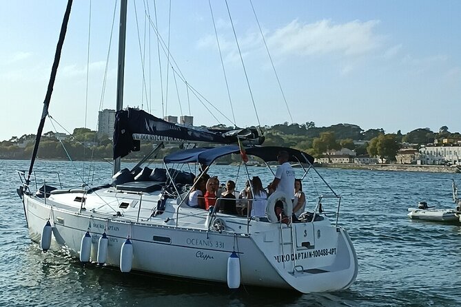 Porto: Cruzeiro privado rio douro até 8 pessoas com wine tasting - The 2-hour route: Ponte D. Luís to the foz (and sometimes beyond)