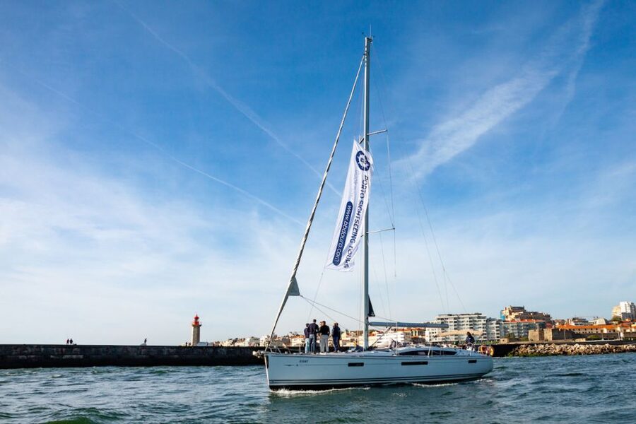 Porto: Daytime or Sunset Douro River Cruise With Port Wine - Port wine on a moving boat: more than a free drink