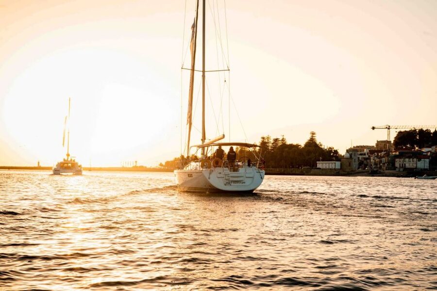 Porto: Daytime or Sunset Douro River Sightseeing Cruise - The boat ride itself: catamaran/sailboat comfort and what to expect