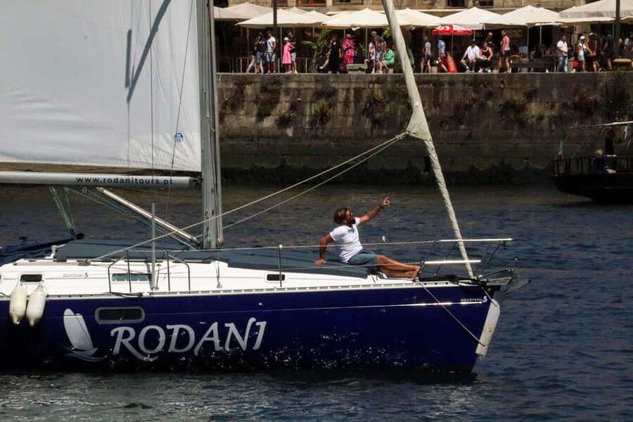 Porto: Douro River Cruise (2 h) – Wine & Scenic Views - The 2-hour route: from bridges and gardens to Porto’s waterfront
