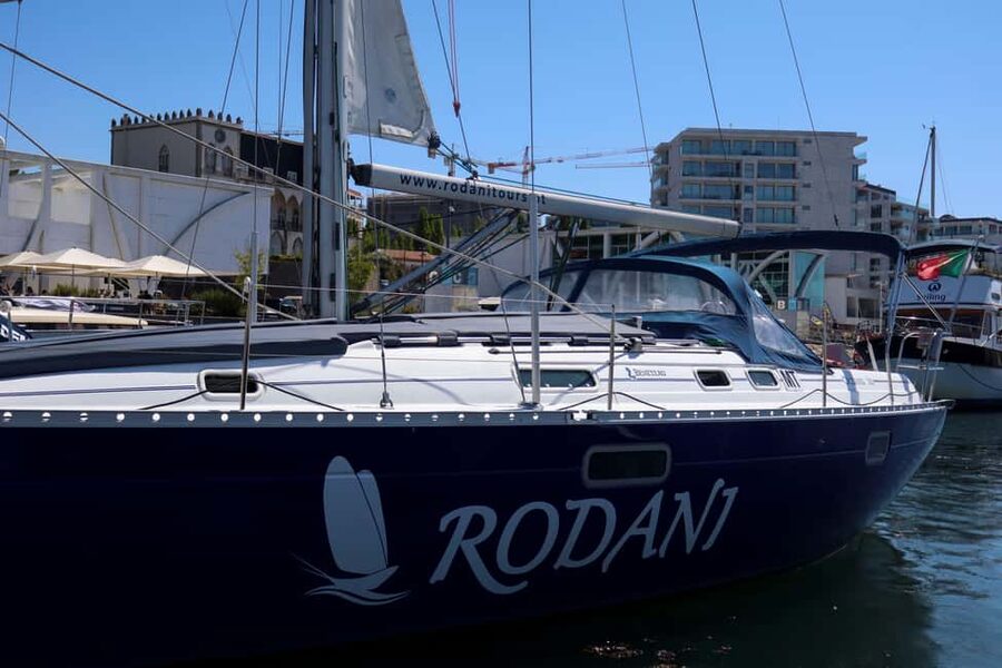 Porto: Douro River Cruise (2 h) – Wine & Scenic Views - Ribeira, Dom Luís I Bridge, and Cais de Gaia: your best photo run