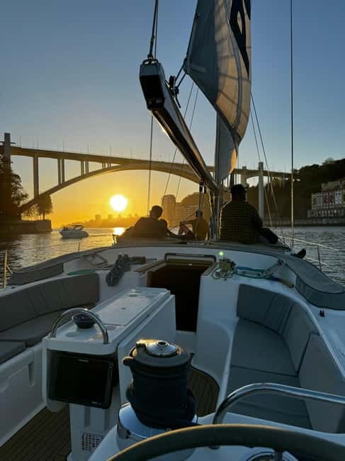 Porto Douro River Cruise: Sunny Day & Peaceful Sunset - Price and value: what $44 actually buys you