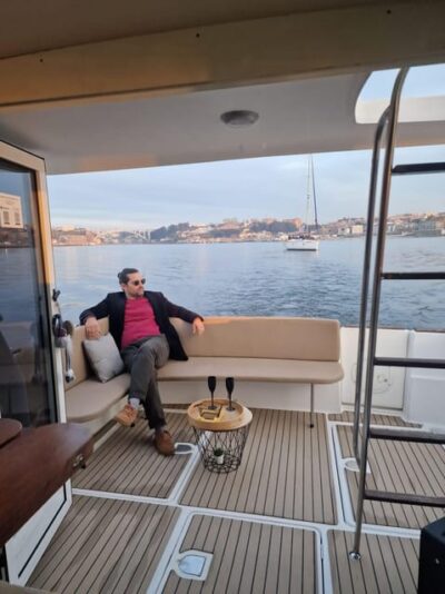 Porto: Douro River Cruise / Welcome Drink/with sunset option - Meeting at Pontoon C: Simple Logistics, Less Stress