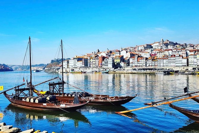 Porto Full-Day Tour with Douro River Cruise and Port Wine Tasting - Porto Cathedral and Terreiro da Sé: sacred space plus big views