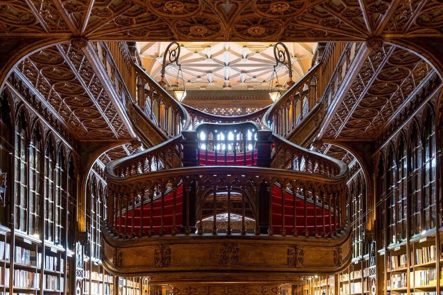 Porto: Gold Ticket Lello Bookstore + Douro River Cruise - Livraria Lello Gold Ticket: a 1906 landmark built for lingering