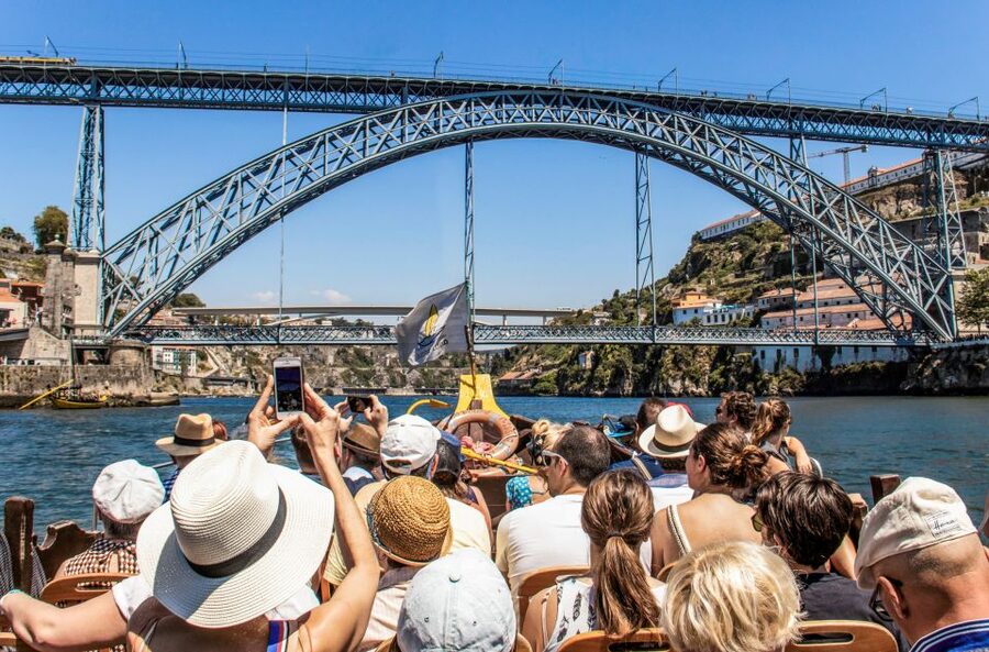 Porto: Guided Tour by Tuk-Tuk & Optional Douro River Cruise - Why this electric tuk-tuk tour is such a smart Porto starter