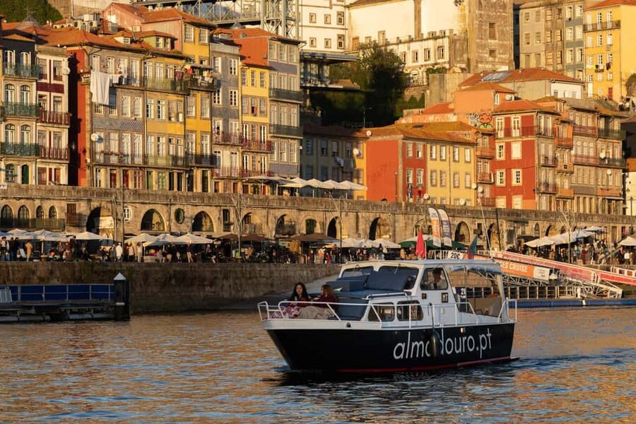 Porto: Private Douro River Cruise – 6 Bridges & Sunset - Practicalities: meeting at Douro Marina and what to bring