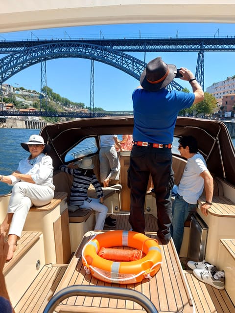 Porto: Six Bridges Douro River Cruise with Drinks - The six bridges from the water: how the views land