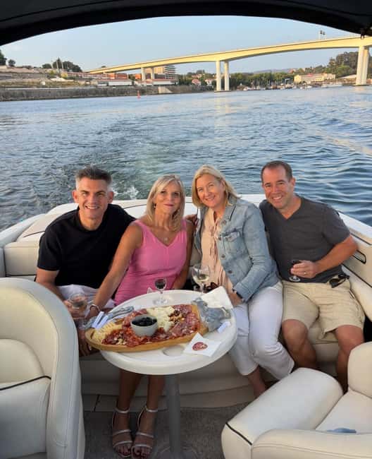 PORTO: Six Bridges Douro River Cruise with Wine and Snacks - Arrábida Bridge and Ribeira waterfront: your first big Porto views